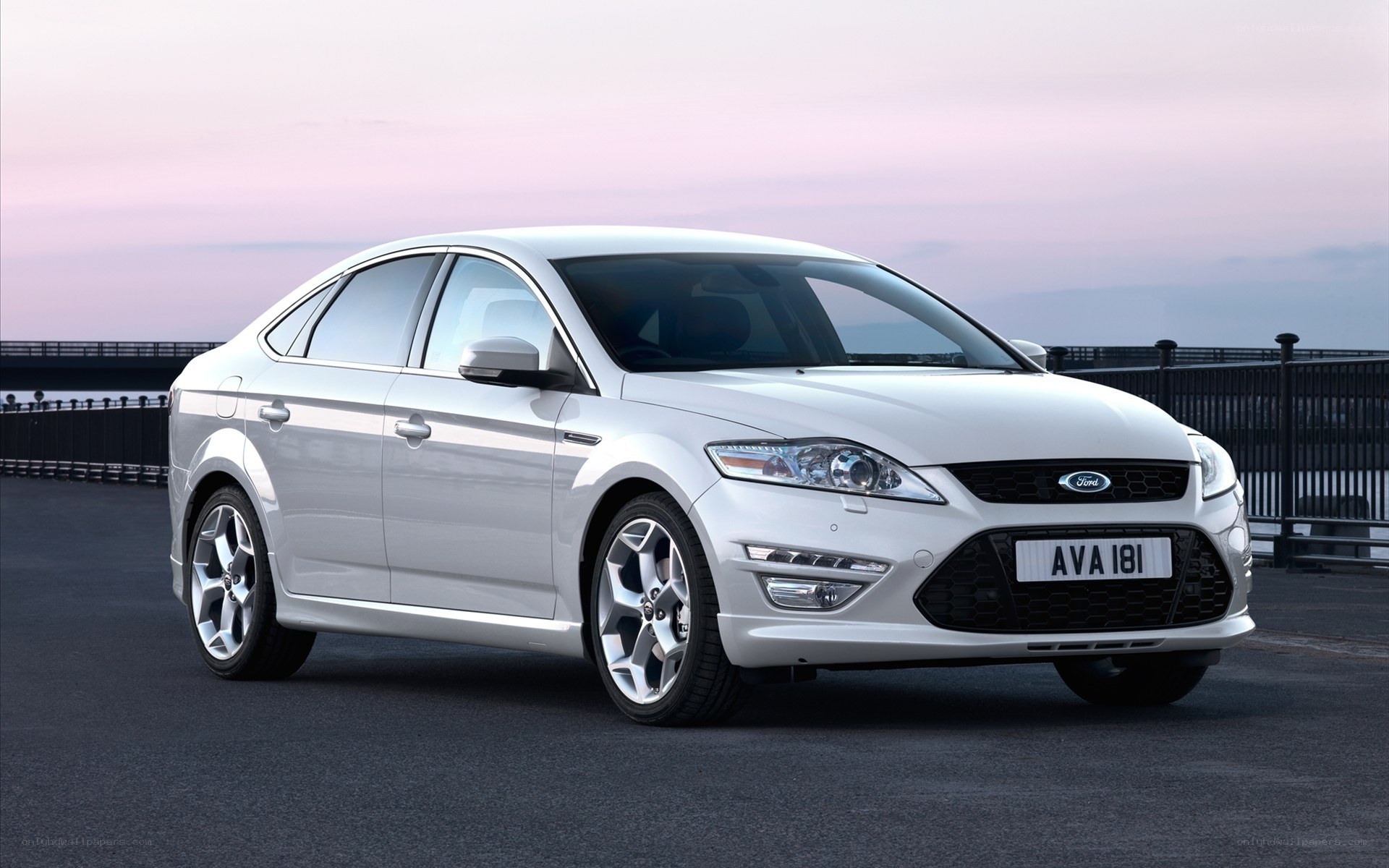 white ford mondeo sedan