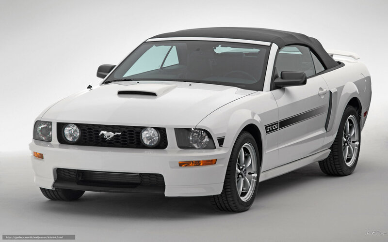 White Ford Mustang GT/CS Convertible