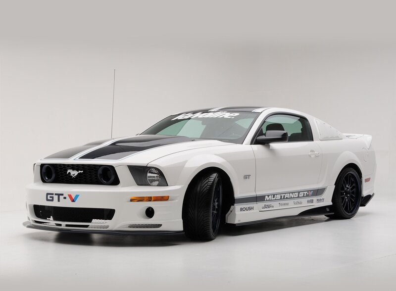 White Ford Mustang GT-V