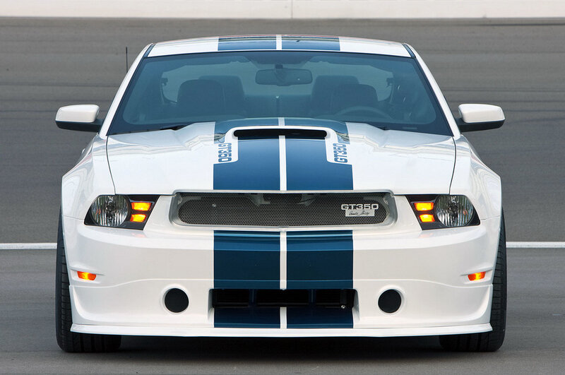 white ford mustang gt350