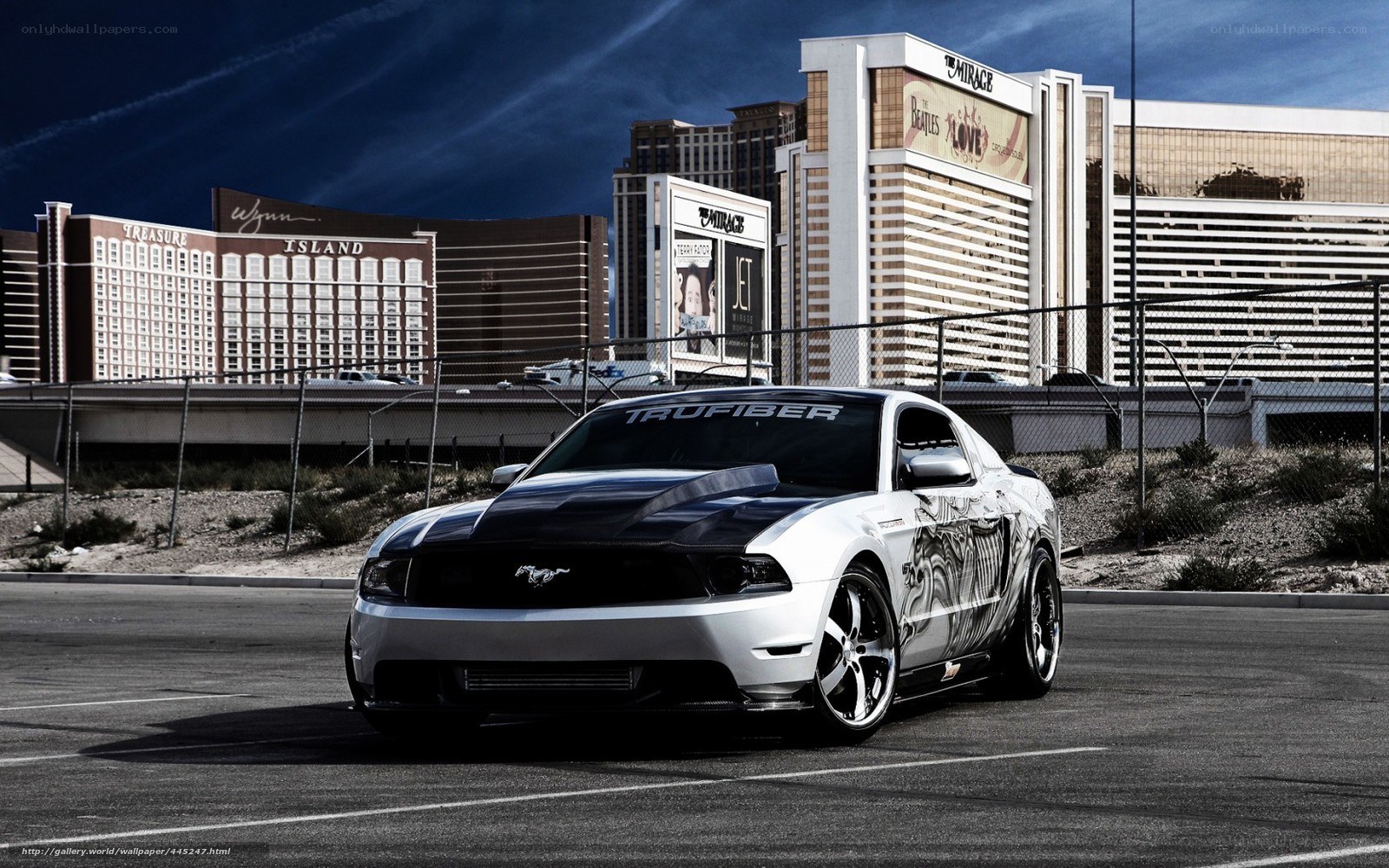 White Ford Mustang in Las Vegas