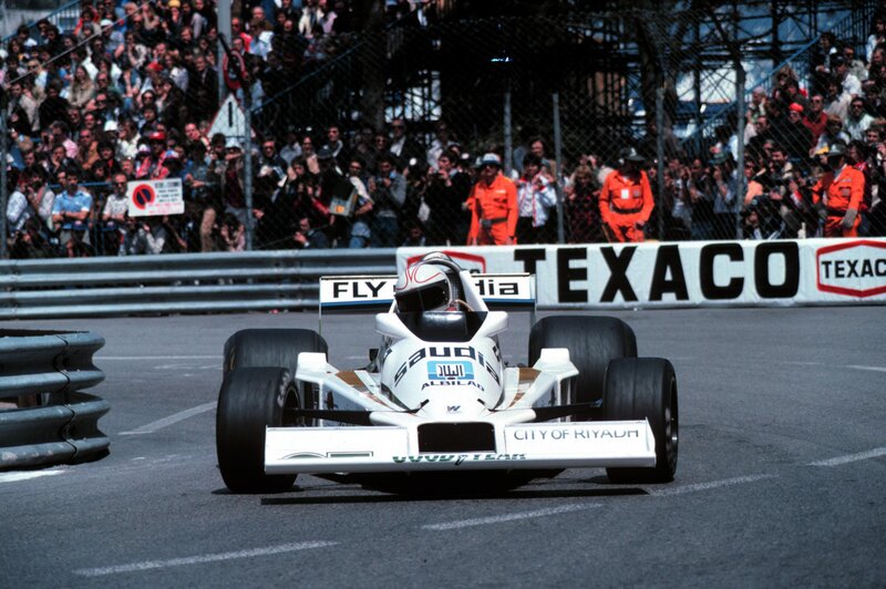 White Formula One Car — Active