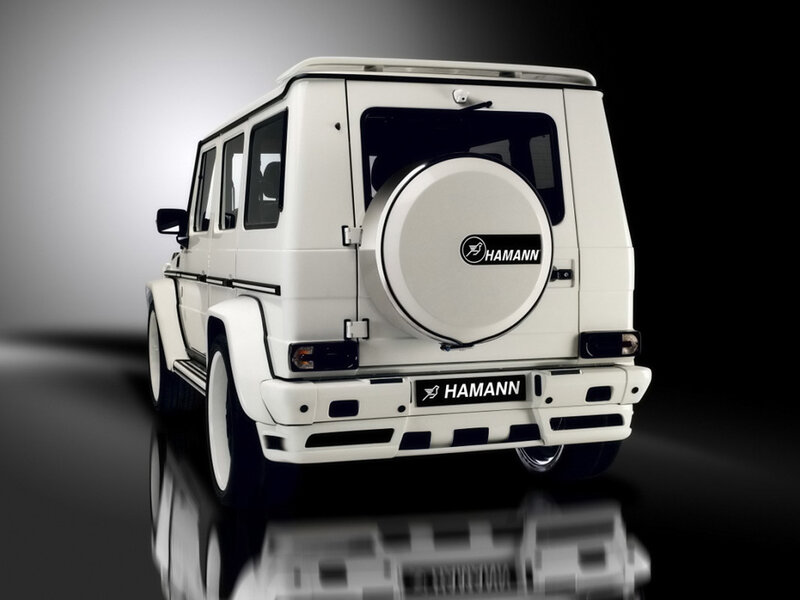 White G-wagon Suv — Dramatic