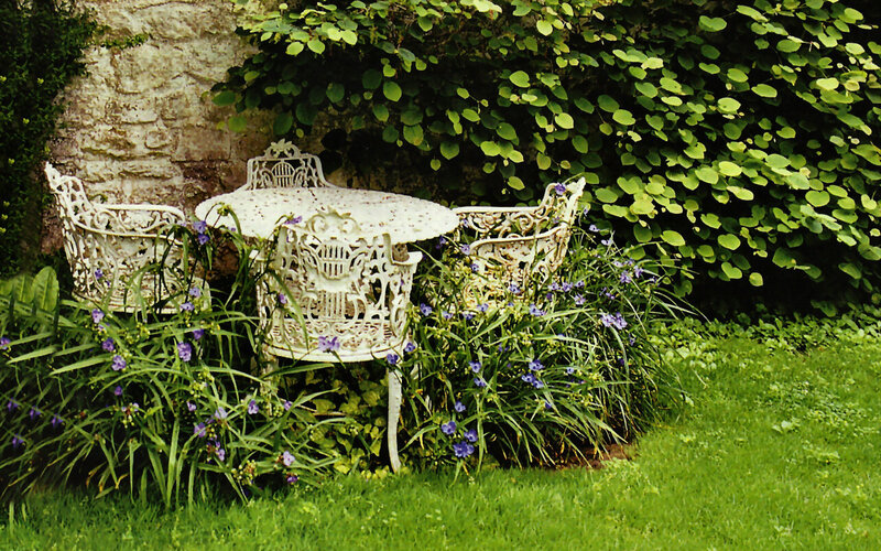 White Garden Table Set
