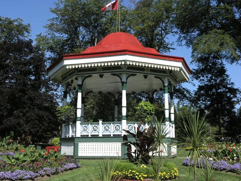 White Gazebo in Garden — Green, Serene
