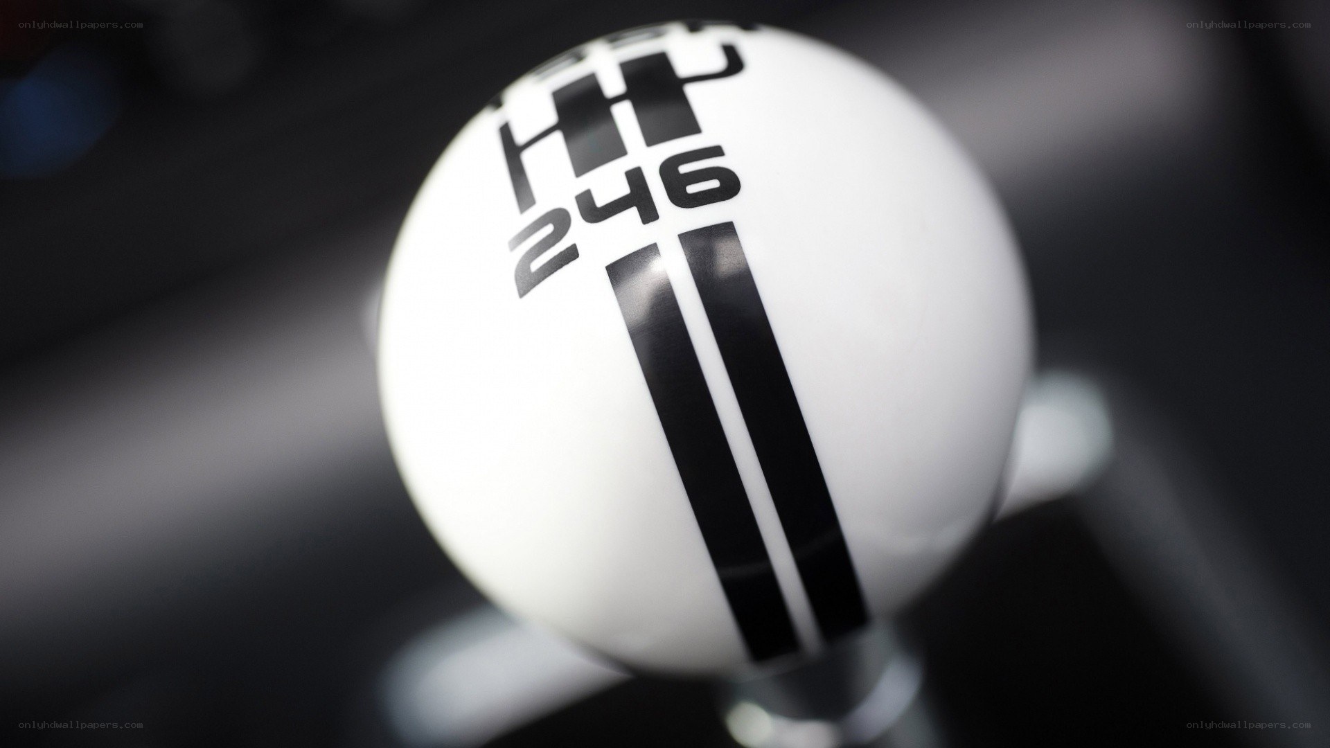 white gear shift knob