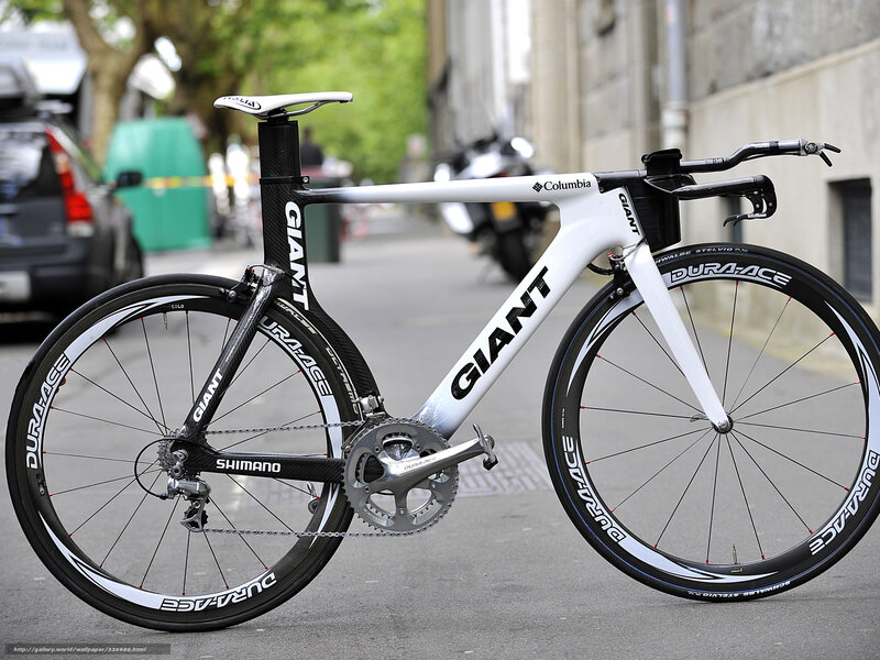 white giant bicycle on street