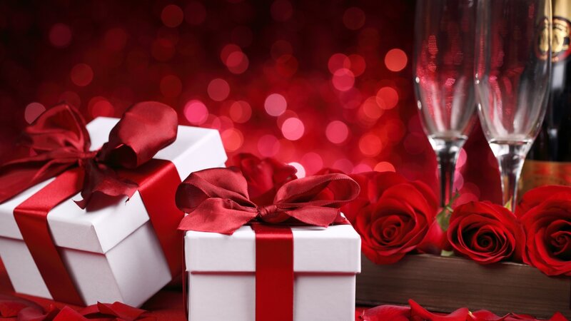 White Gift Boxes with Roses