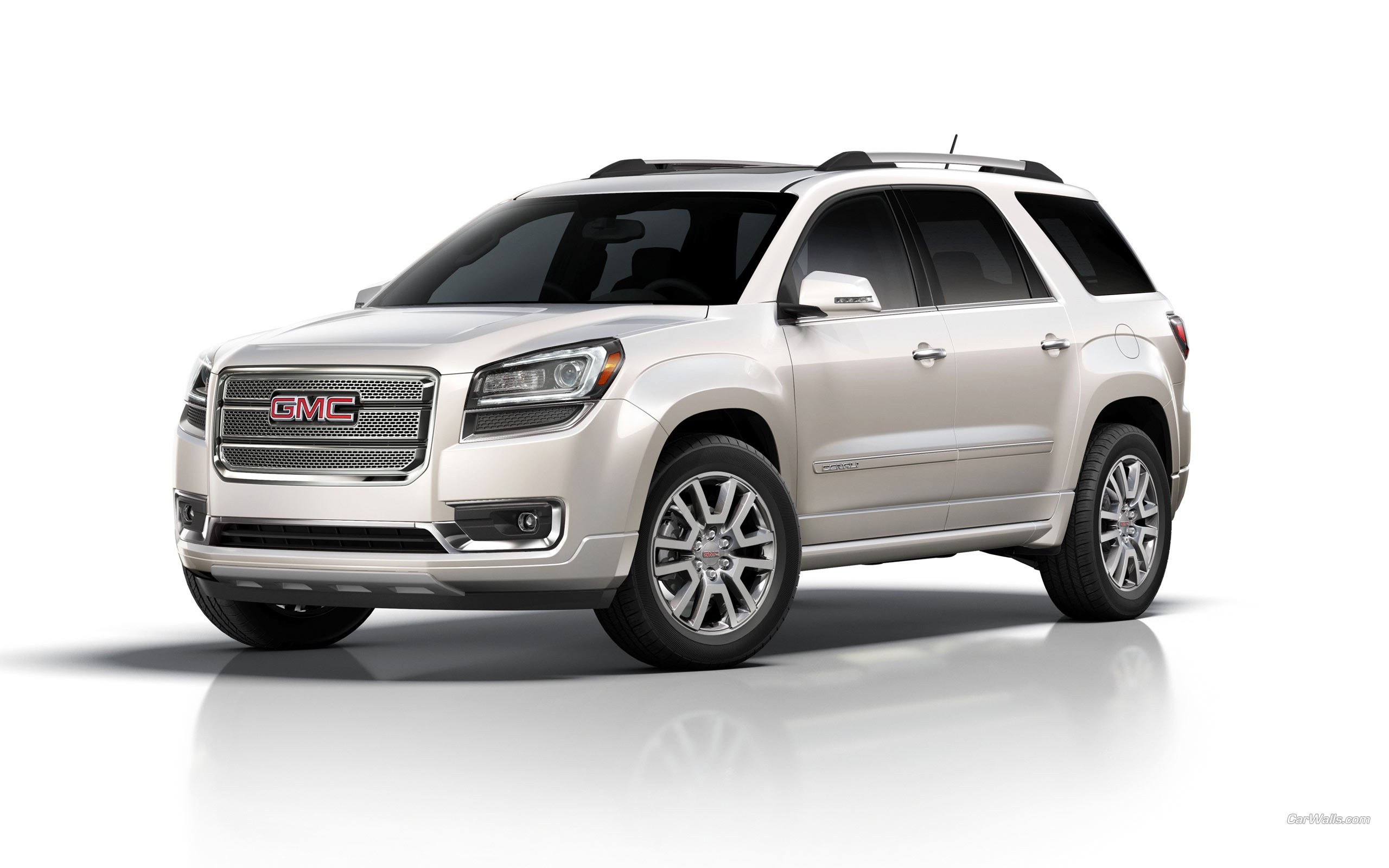 white gmc suv vehicle