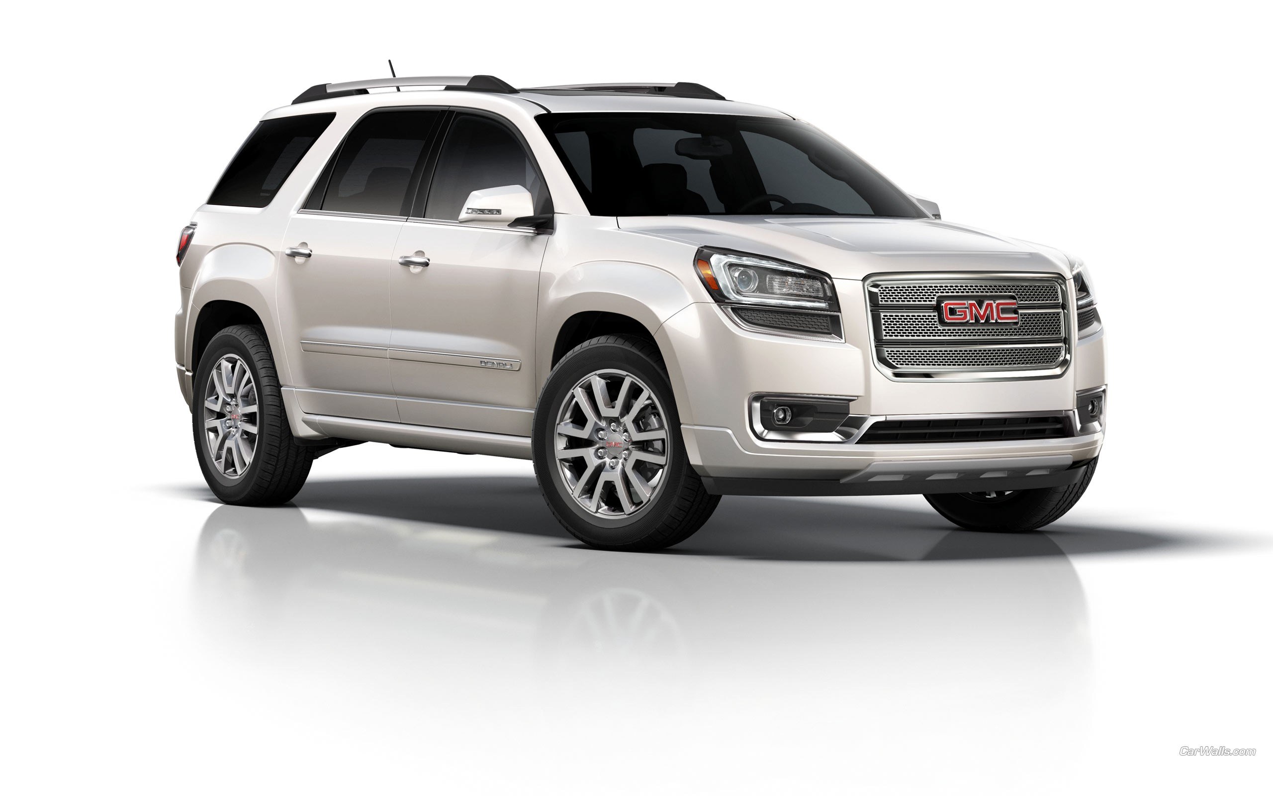 white gmc suv vehicle