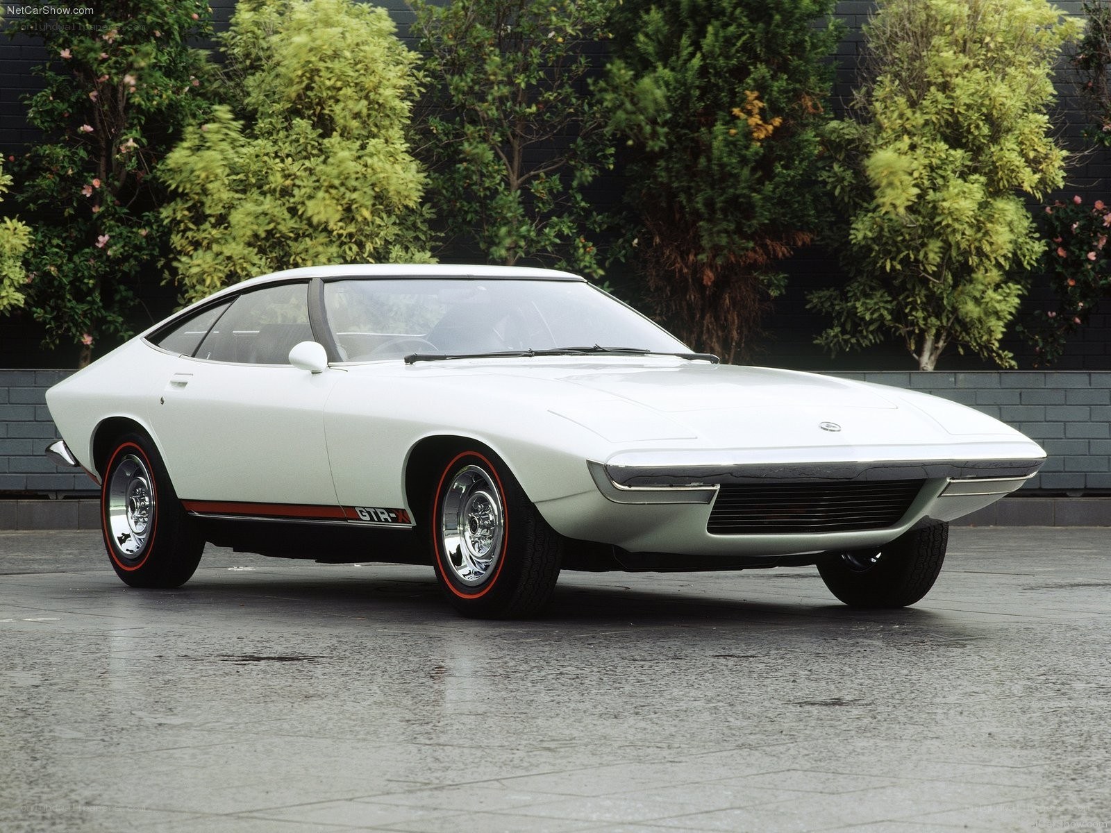 White GTO-3 Concept Car