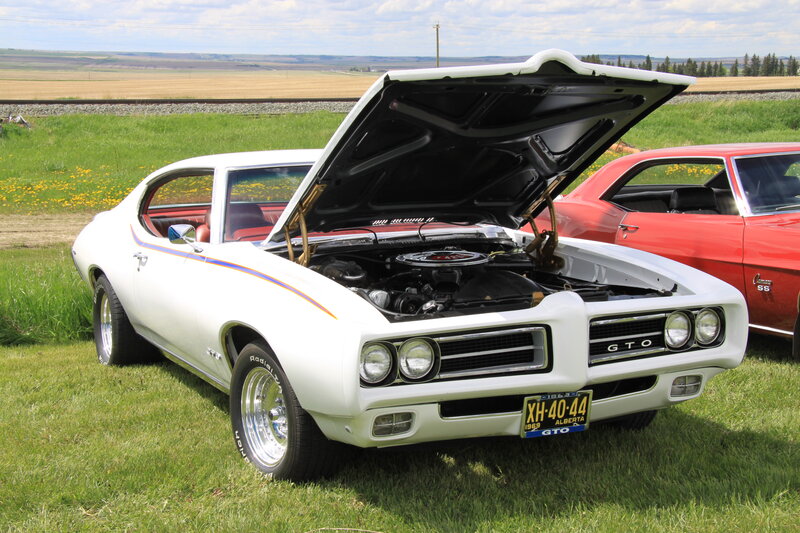 White Gto Car