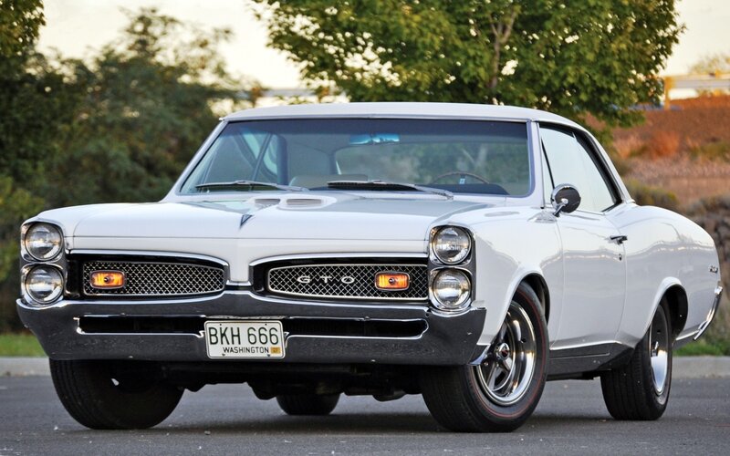 White Gto Muscle Car — Calm, Sunset