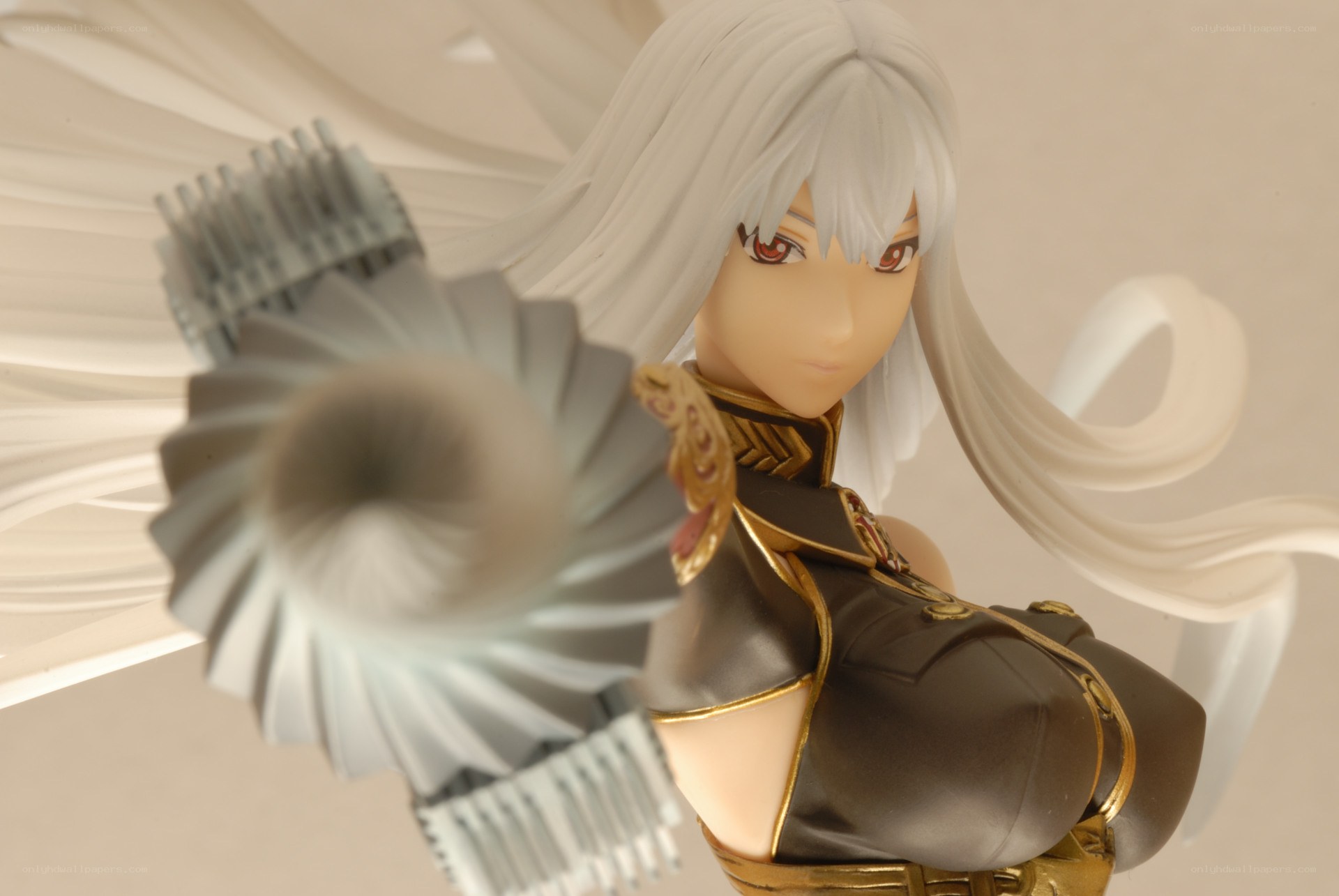 white-haired anime figure with weapon