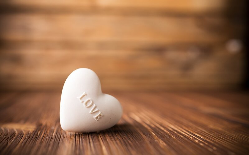 White Heart on Wood
