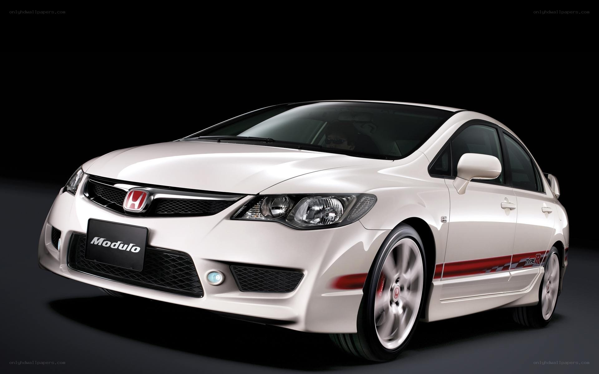 White Honda Civic Type R