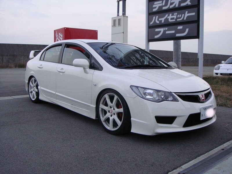 white honda civic type r