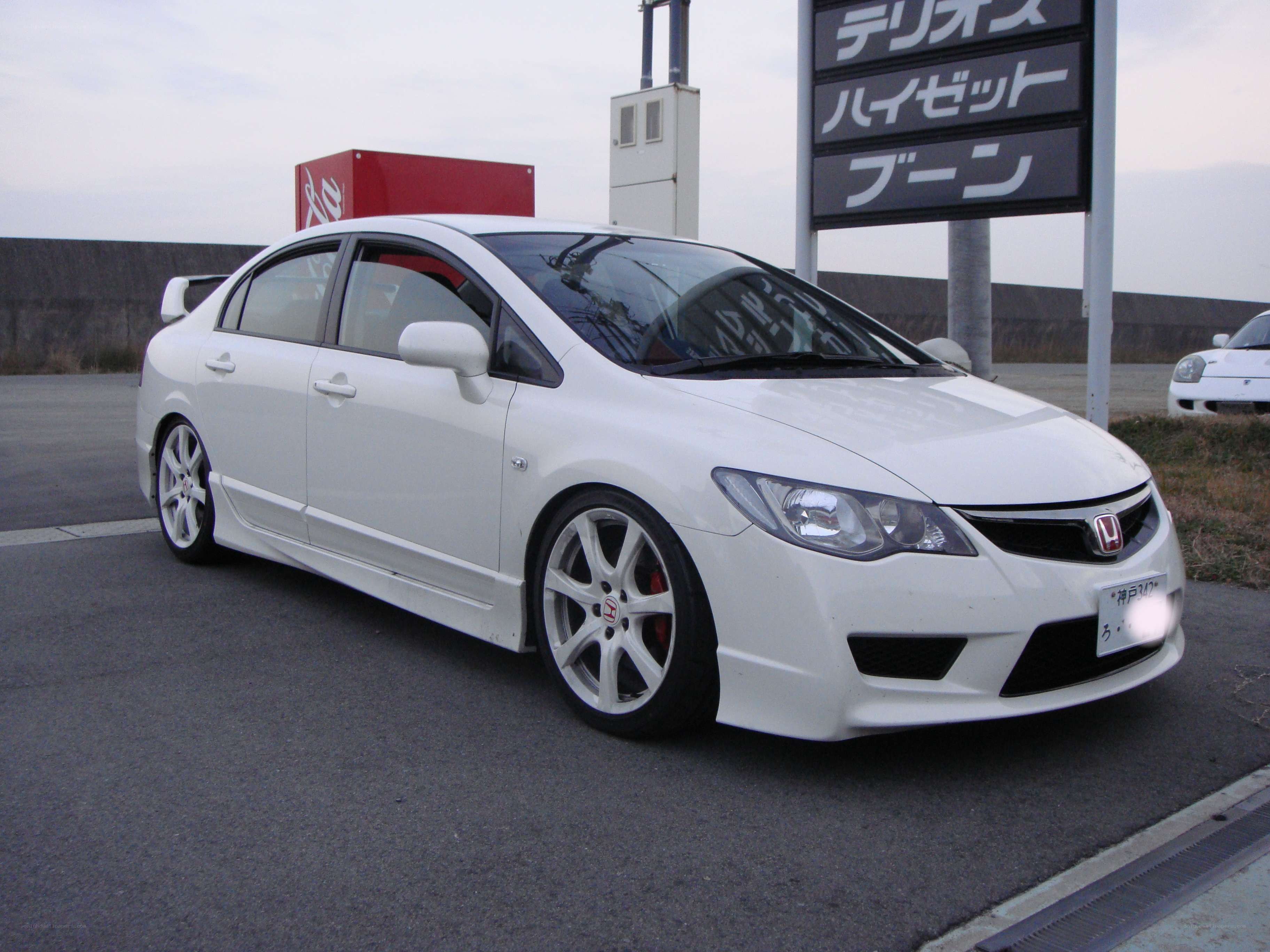 white honda civic type r