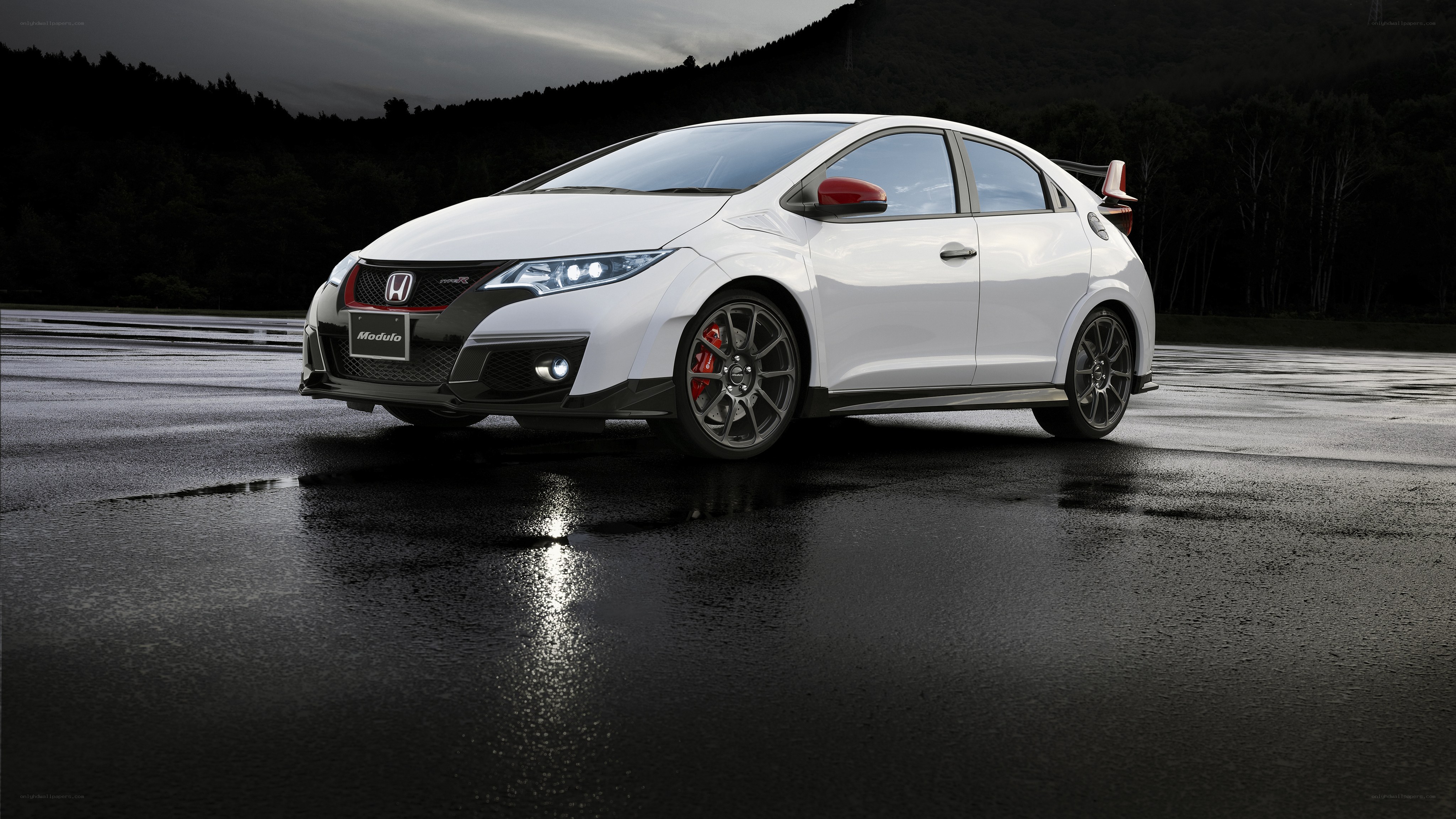 White Honda Civic Type R