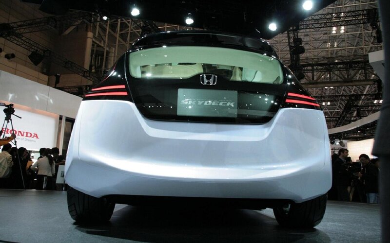White Honda Concept Car — Neutral