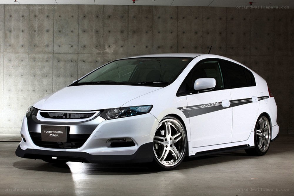 white honda insight car
