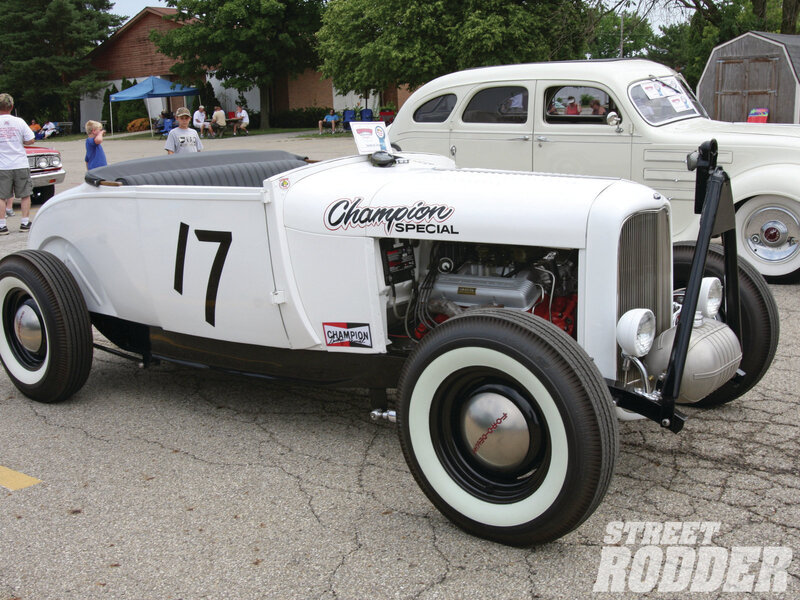 White Hot Rod Car — Outdoor