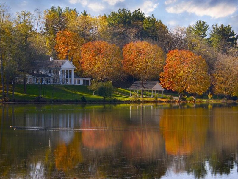 White House by Lake — Orange