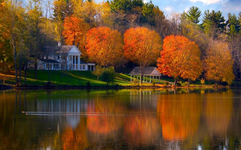 White House by Lake