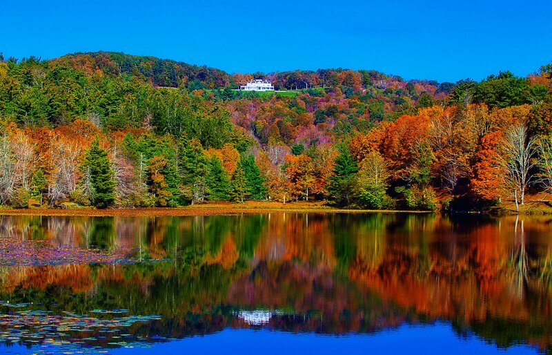 White House on Hillside — Blue