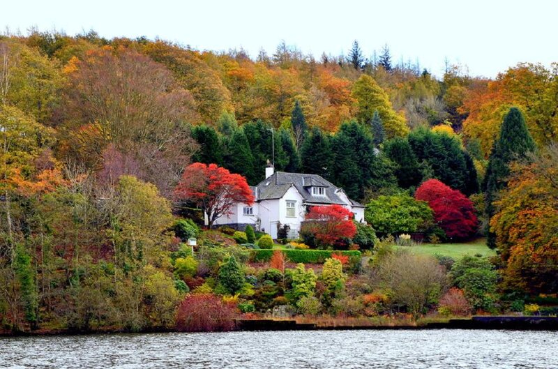 White House on Lakeside