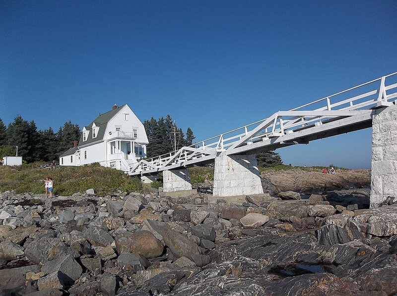 White House on Rocks
