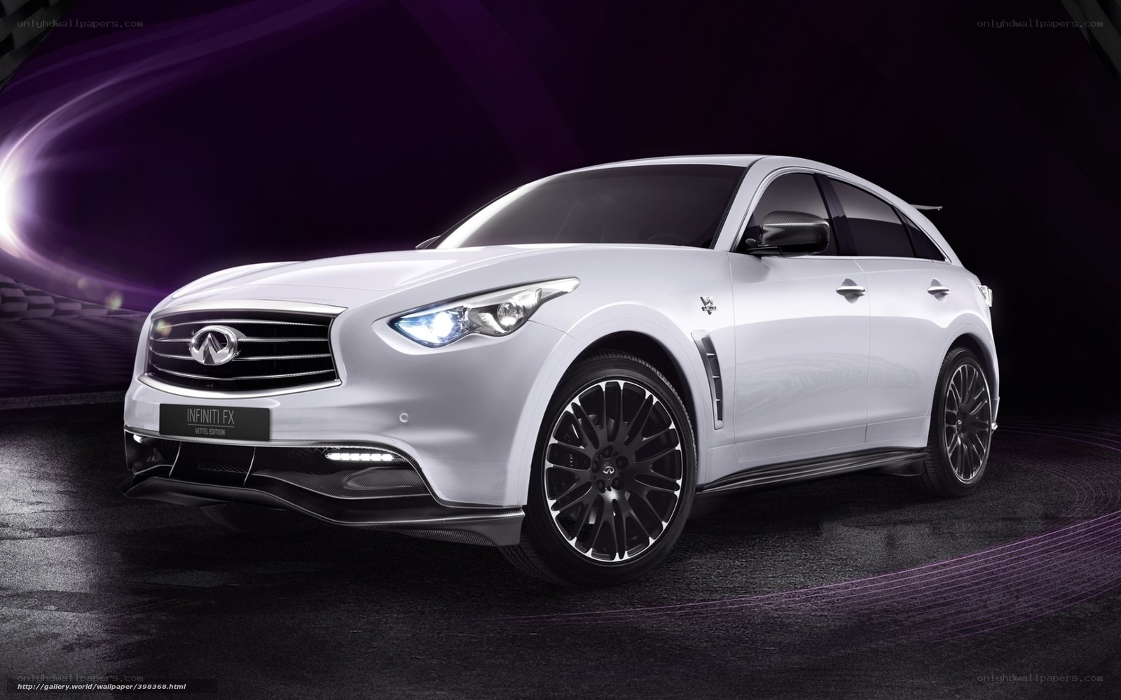 White Infiniti FX Vettel Edition