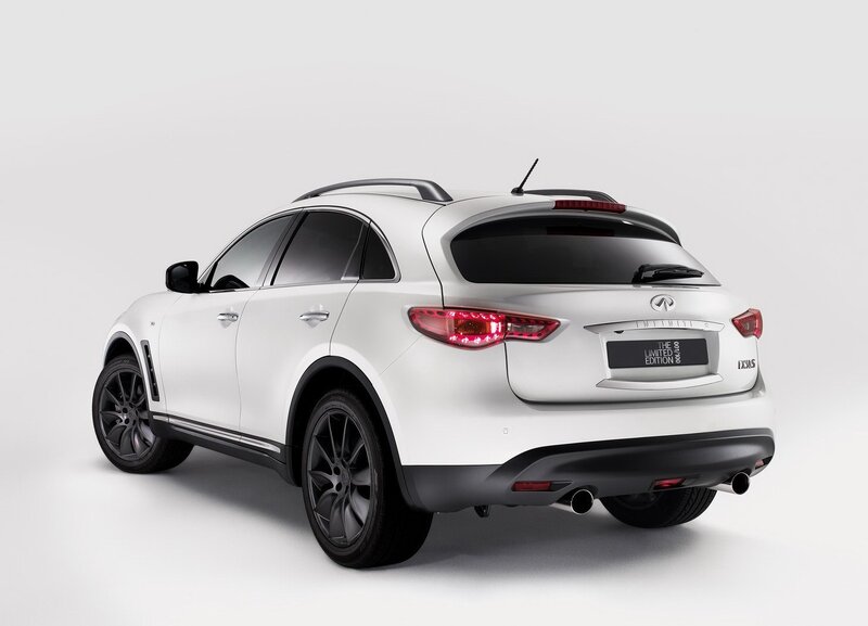 white infiniti qx70 suv