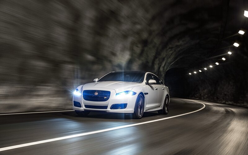White Jaguar Car — Dynamic
