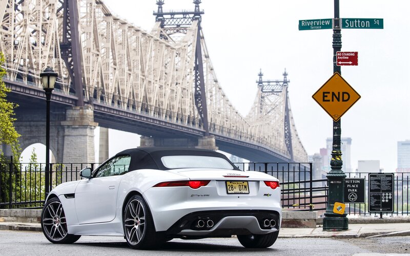 White Jaguar F-type — Urban