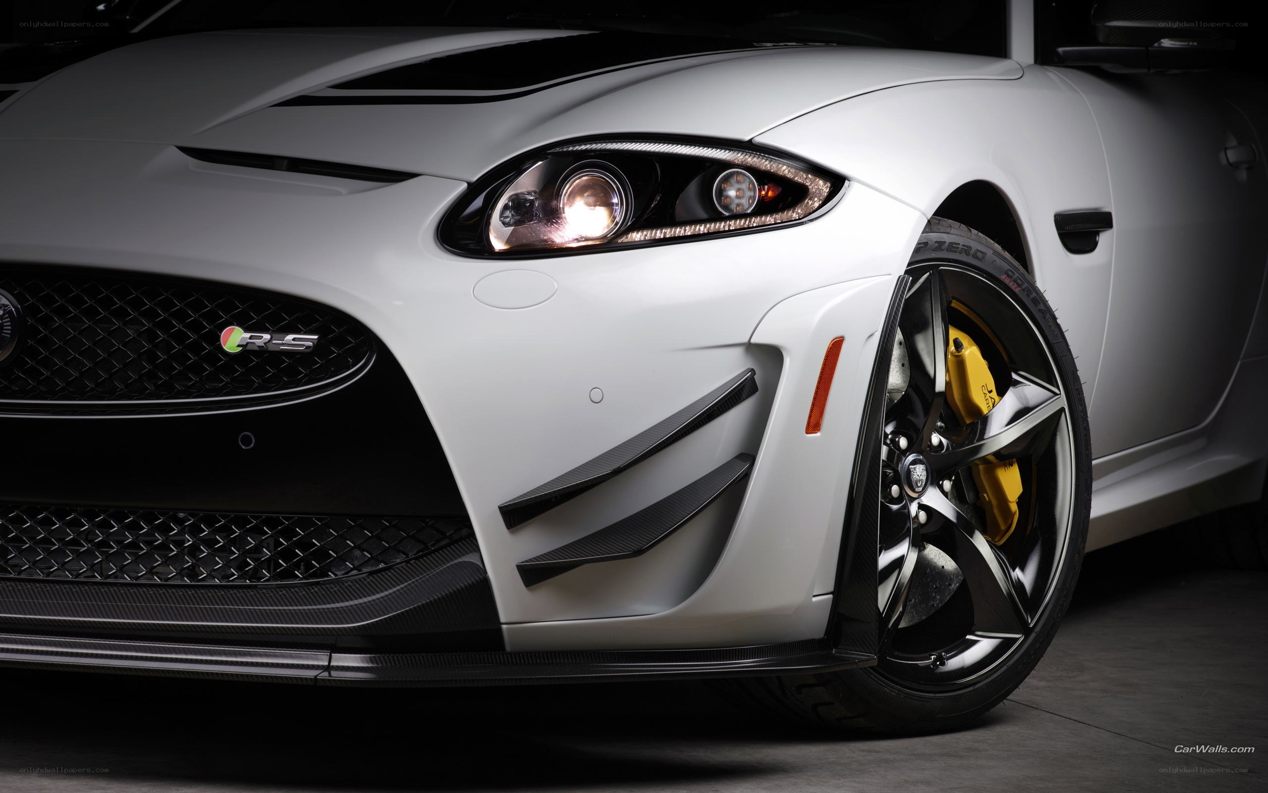white jaguar r-s car