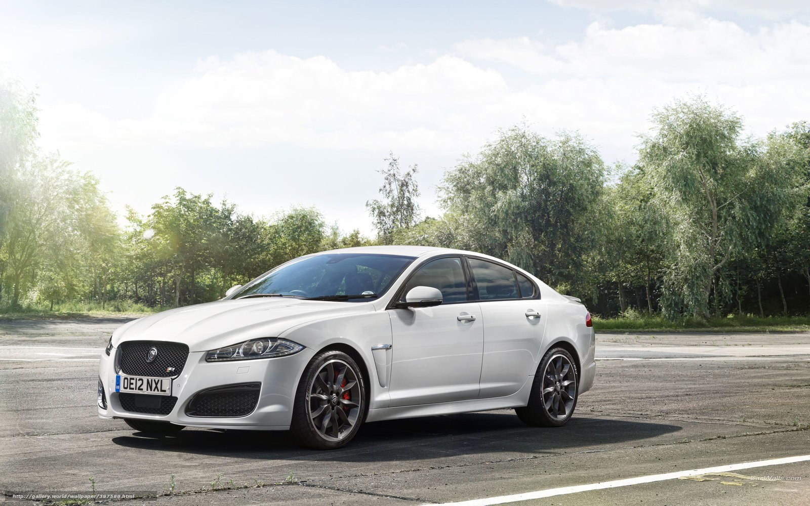 white jaguar xfr sedan