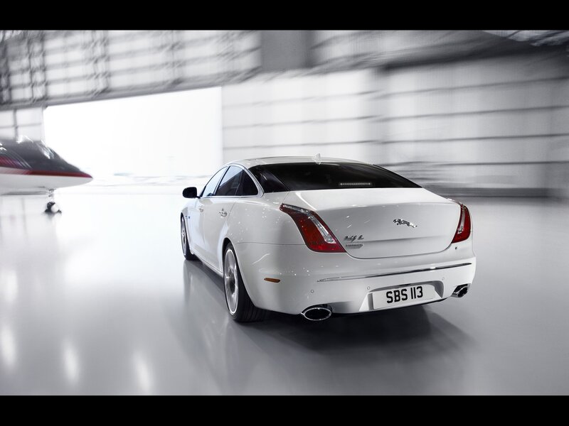 White Jaguar XJL Ultimate