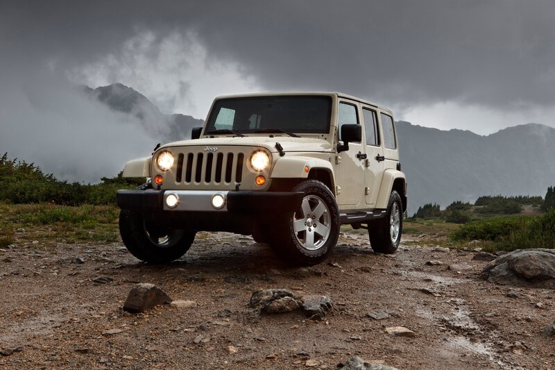 White Jeep Wrangler