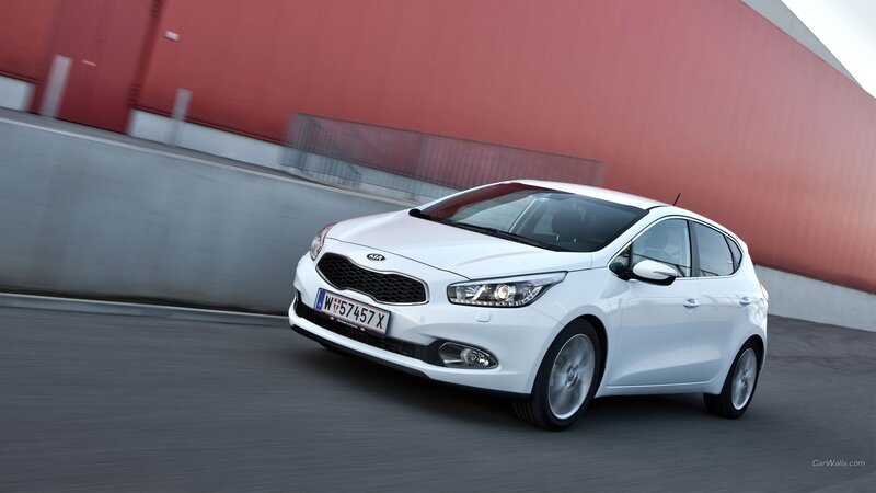 White Kia Cee'd Car — Dynamic, Photograph