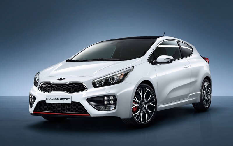 White Kia Pro_cee'd Gt