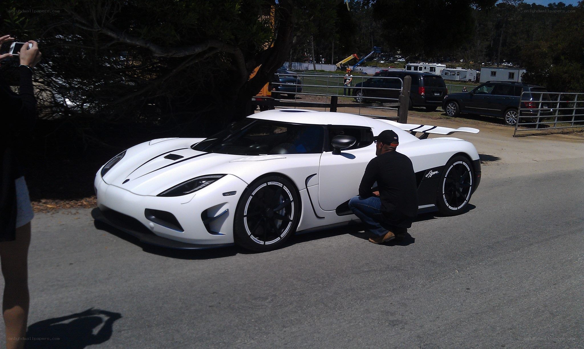 White Koenigsegg Agera