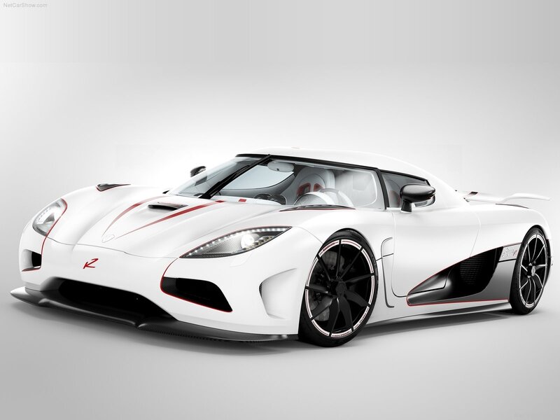 White Koenigsegg Agera R