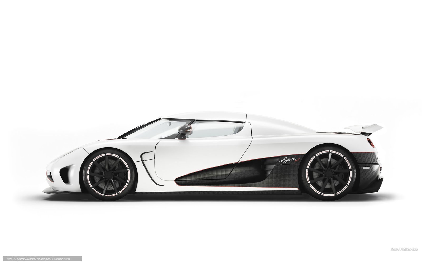 white koenigsegg agera r