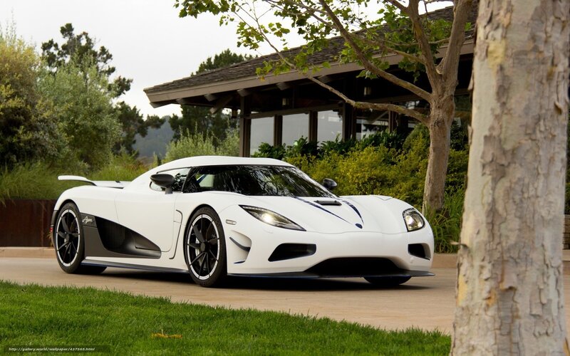 White Koenigsegg Agera sports car