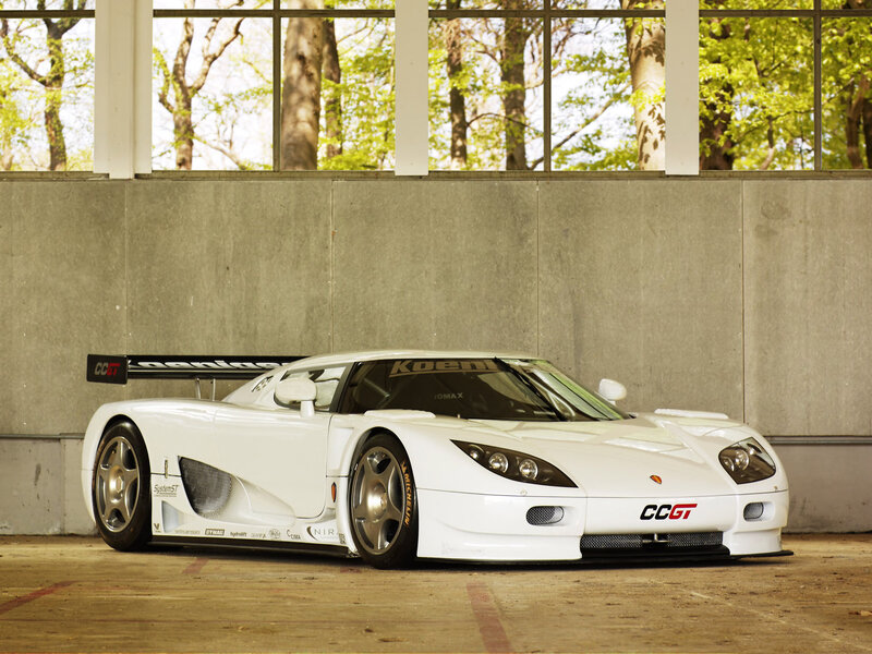 White Koenigsegg CC GT race car