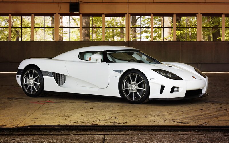 White Koenigsegg CCX sports car