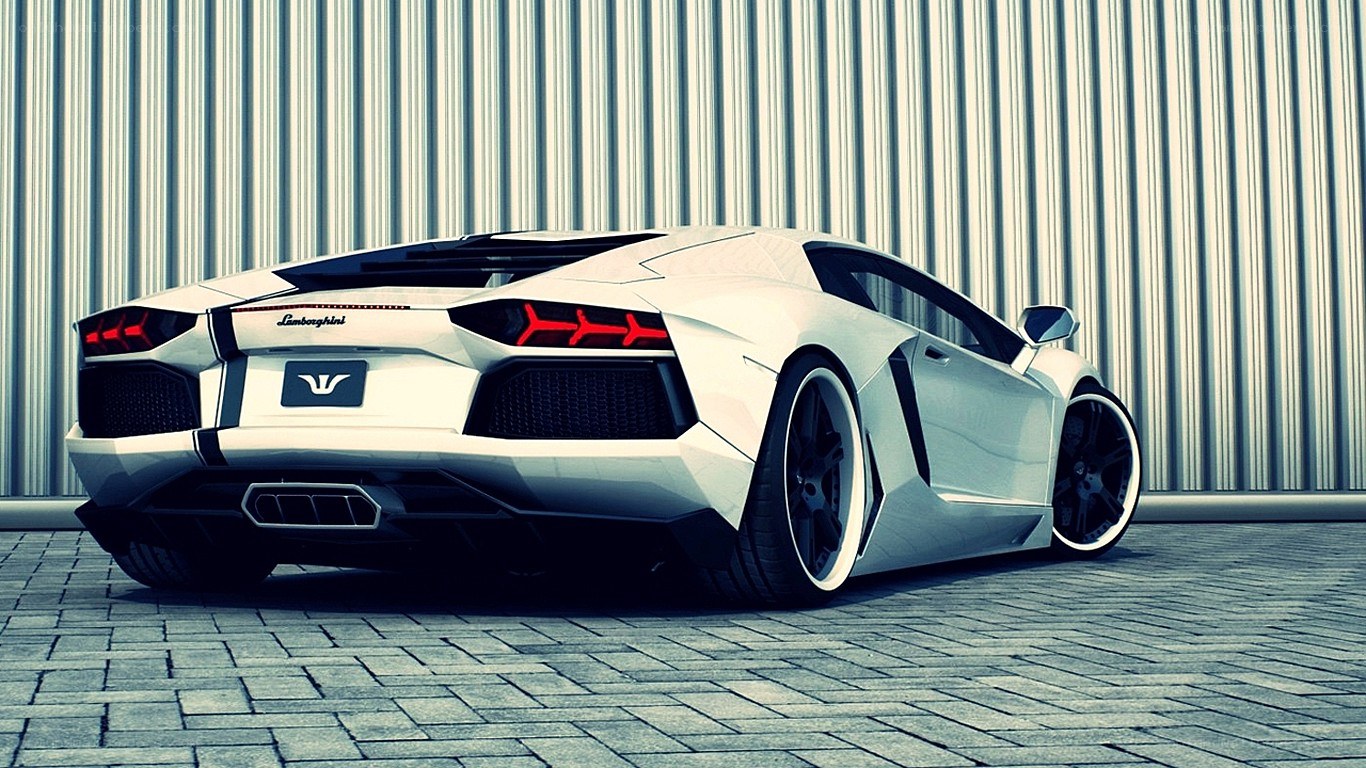 White Lamborghini Aventador