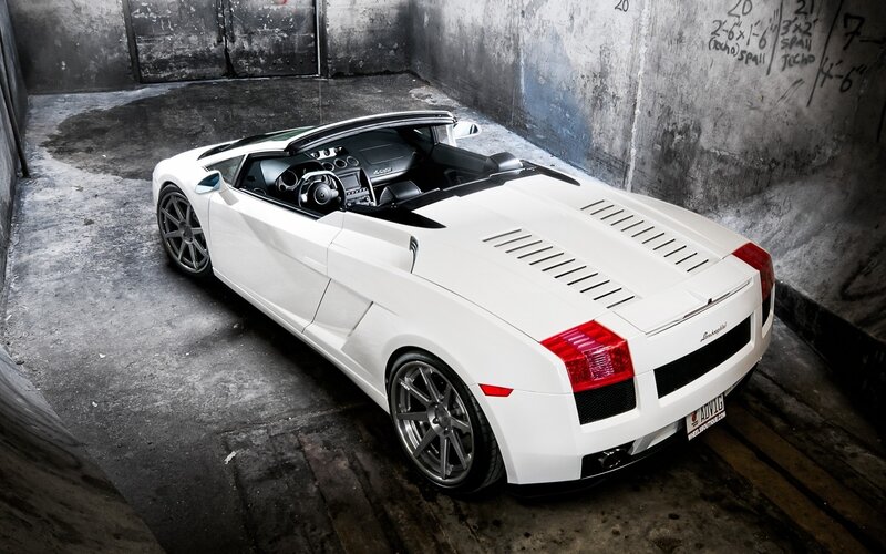white lamborghini convertible