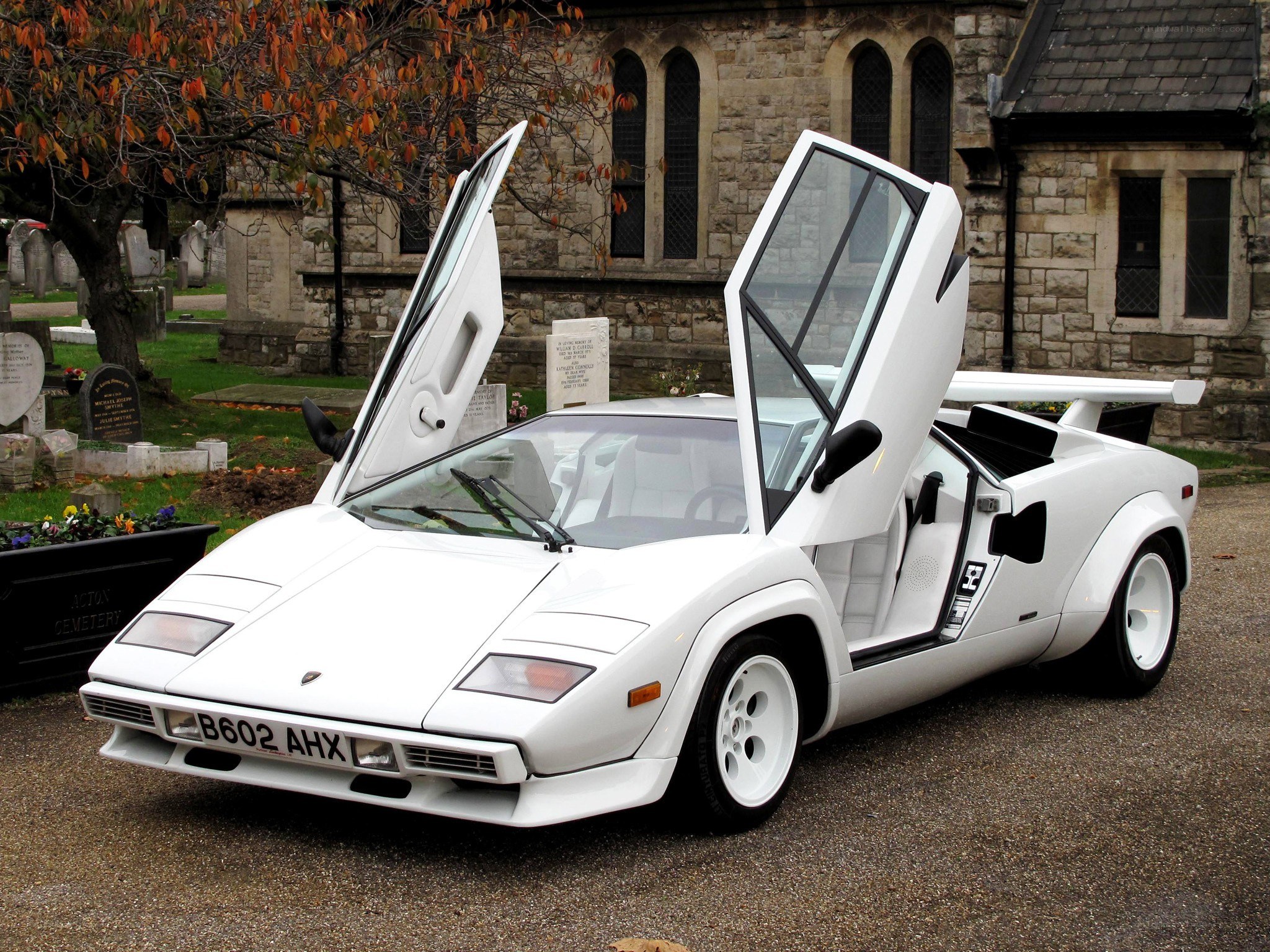 White Lamborghini Countach